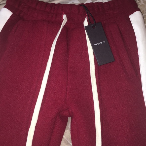 Matching Set - Picture 2 of 8